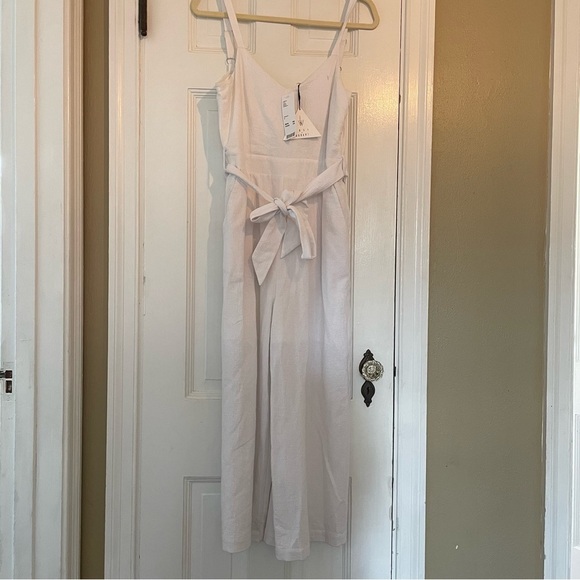 Urban Outfitters Lost + Wander WHITE SANDS JUMPSUIT size S - Picture 5 of 16